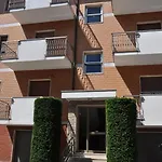 公寓 Viale Repubblica 307 2 *