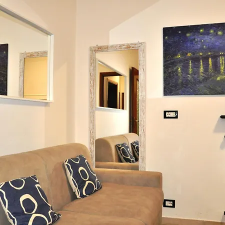 Viale Repubblica 307 2 Apartament *